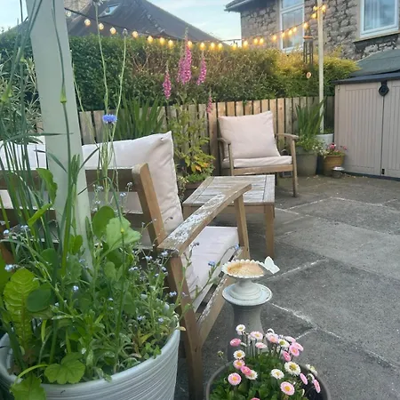 Eighteen, Castle Circle Holiday home *